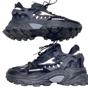 Fashion sneakers size 43, US 9 1/2
These are new without box